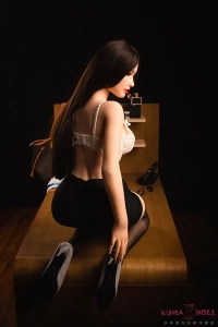 会社員風リアルラブドール美女