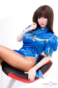 人気格闘ゲーム風コスプレ美人ラブドール