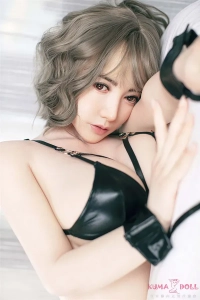 上品でセクシーなトルソー型ラブドール