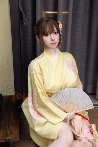 浴衣コスチュームのフルシリコン人形