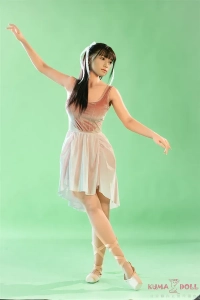 優雅な雰囲気漂う等身大人形