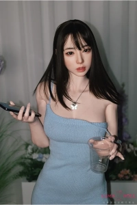 清楚で艶やかな印象の伴趣 BQDOLL 162cmドール