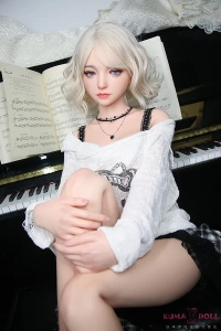 柔和な雰囲気のセックスドール アート技研 佳奈 A6