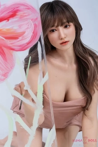 風船を持つ可愛い笑顔のTOPSINO等身大米悠ドール