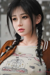 野球ユニフォームの女の子 エロ人形