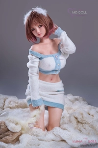 清楚で可愛い冬スタイルの彼女 高級ドール