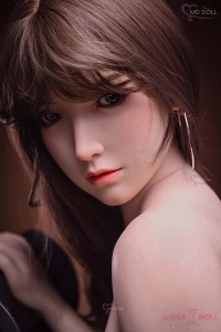 美貌を誇るラブドールZoey 优里