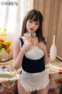 メイド服姿のリアルラブドール Molly 