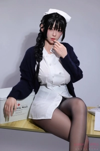 優しい雰囲気のFUDOLLナース系等身大ドール