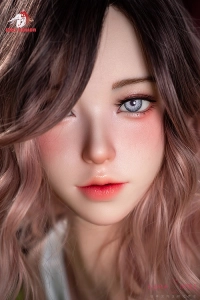 Doll senior 凛纱（Linsha） シリコン製ドール 顔のアップ