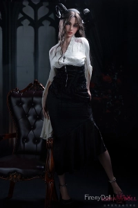 Mary 外人顔 悪魔系メイク エロ人形 美しい立ち姿