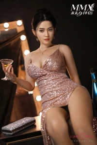 妖艶モデル 梦菲アップヘア 大人曲線美 エッチ ドール