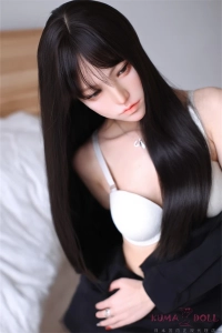 甘える姿が愛らしい美女 セックスドール